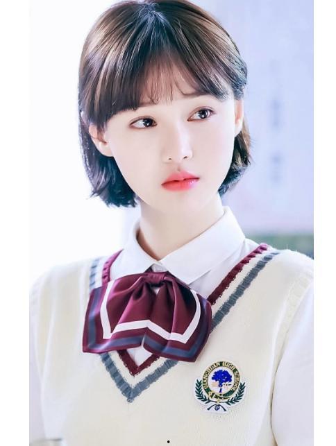 短发女主播 红酒,短发女主播的红酒魅力之旅