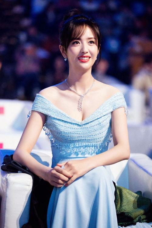 跟佟丽娅很像的明星,谁是你心中的“第二面”佟丽娅？