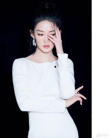 李沁娱乐文,娱乐圈的清新之花,演绎人生百态